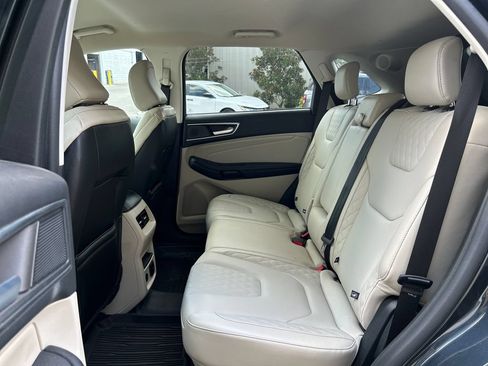 Used 2023 Ford Edge Titanium AWD/4WD image 14