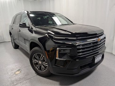 New 2026 Chevrolet Traverse LT AWD/4WD image 3