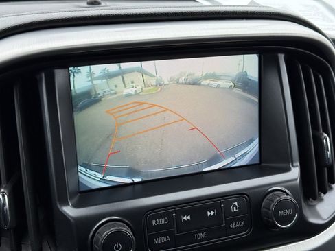 Used 2017 GMC Canyon SLE w/ SLE Convenience Package image 3