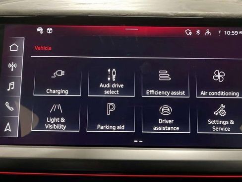 Used 2024 Audi Q4 e-tron Premium Plus w/ Premium Plus image 43