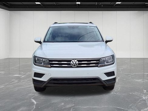 Used 2020 Volkswagen Tiguan SE w/ Panoramic Sunroof Package FWD image 8