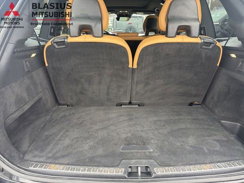 Used 2016 Volvo XC90 T6 Momentum w/ Momentum Plus Package AWD/4WD image 40