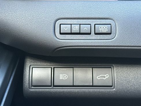 New 2026 Toyota C-HR AWD/4WD image 30