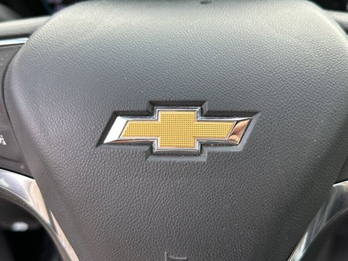 Used 2023 Chevrolet Malibu LT image 24