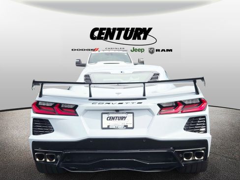 Used 2022 Chevrolet Corvette Stingray Preferred Cpe w/ Engine Appearance Package RWD image 5