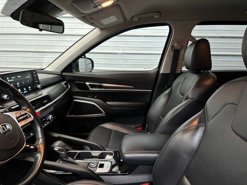 Used 2021 Kia Telluride LX image 19