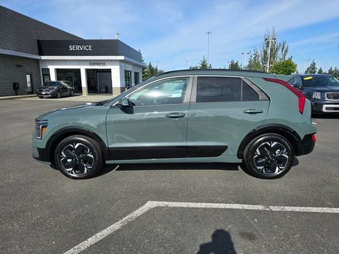 Certified 2024 Kia Niro Wind w/ Wind Preserve Package FWD image 2