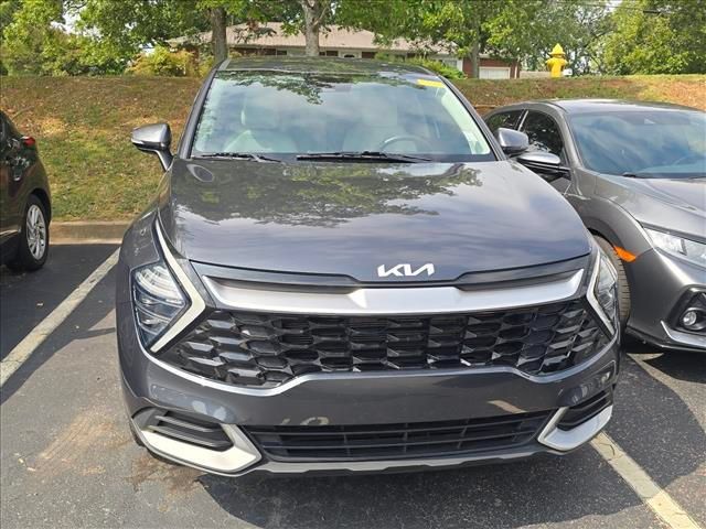 Certified 2024 Kia Sportage EX FWD image 2