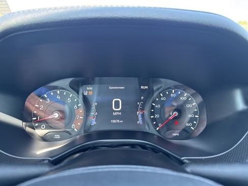 Used 2025 Jeep Compass Trailhawk AWD/4WD image 14