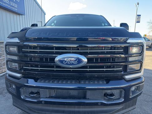 Used 2025 Ford F350 Platinum image 3