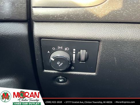 Used 2018 Jeep Grand Cherokee Laredo image 25