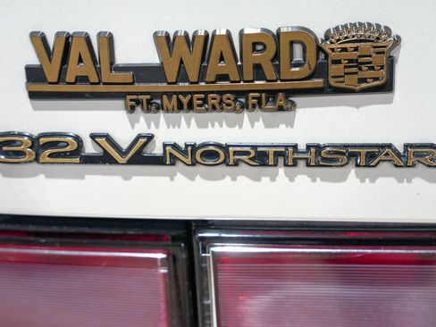 Used 1996 Cadillac Seville STS FWD image 23