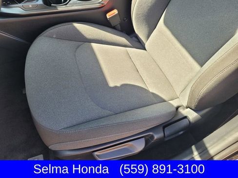 Used 2025 Kia K4 LXS image 11