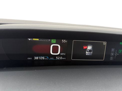 Used 2018 Toyota Prius Two image 11