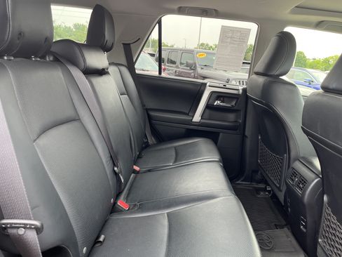 Used 2016 Toyota 4Runner Limited AWD/4WD image 16