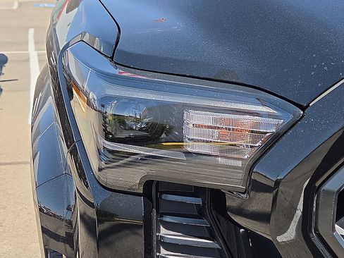 New 2026 Toyota Tacoma SR5 AWD/4WD image 8