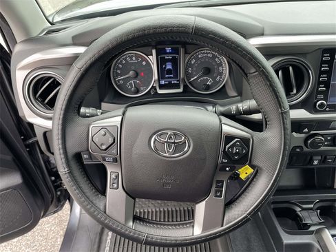 Used 2021 Toyota Tacoma SR5 image 18