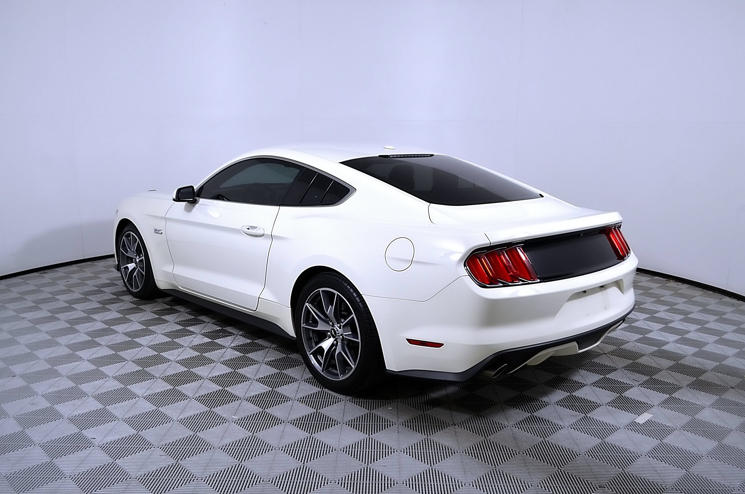 Used 2015 Ford Mustang 50 Years RWD image 9