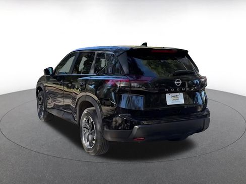 Used 2025 Nissan Rogue SV image 11