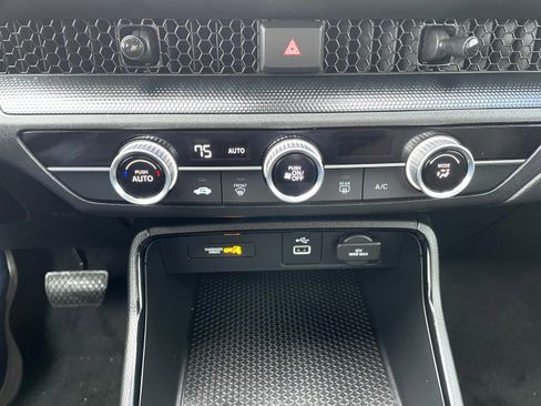 Used 2023 Honda CR-V LX image 18