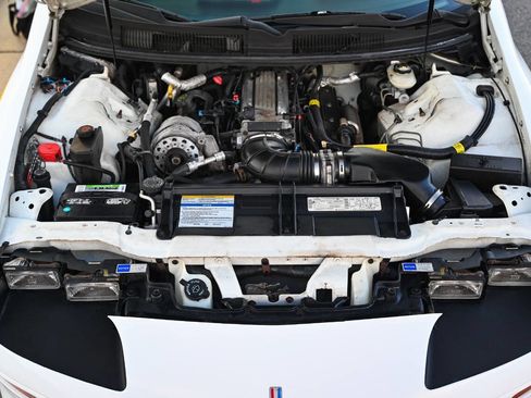 Used 1997 Chevrolet Camaro Z28 image 4