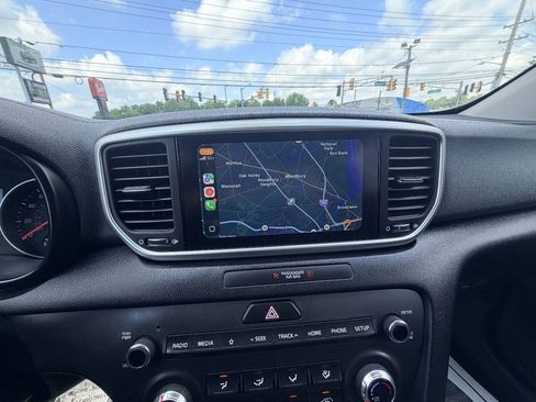 Used 2022 Kia Sportage LX AWD/4WD image 6