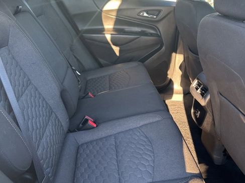 Used 2020 Chevrolet Equinox LT image 12