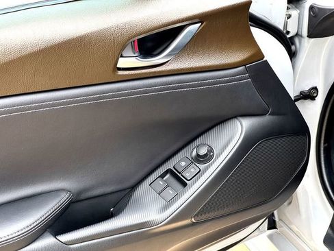 Used 2024 MAZDA MX-5 Miata RF Grand Touring w/ Weather Package image 9