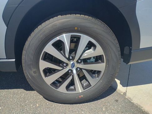 New 2025 Subaru Outback Premium image 6