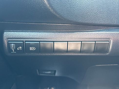 Used 2026 Toyota Corolla LE FWD image 30
