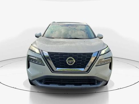 Used 2021 Nissan Rogue SV w/ Premium Package FWD image 11