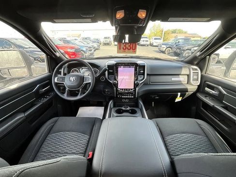 New 2026 RAM 3500 Big Horn AWD/4WD image 37