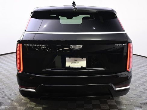 New 2025 Cadillac Escalade IQ Luxury 2 image 5