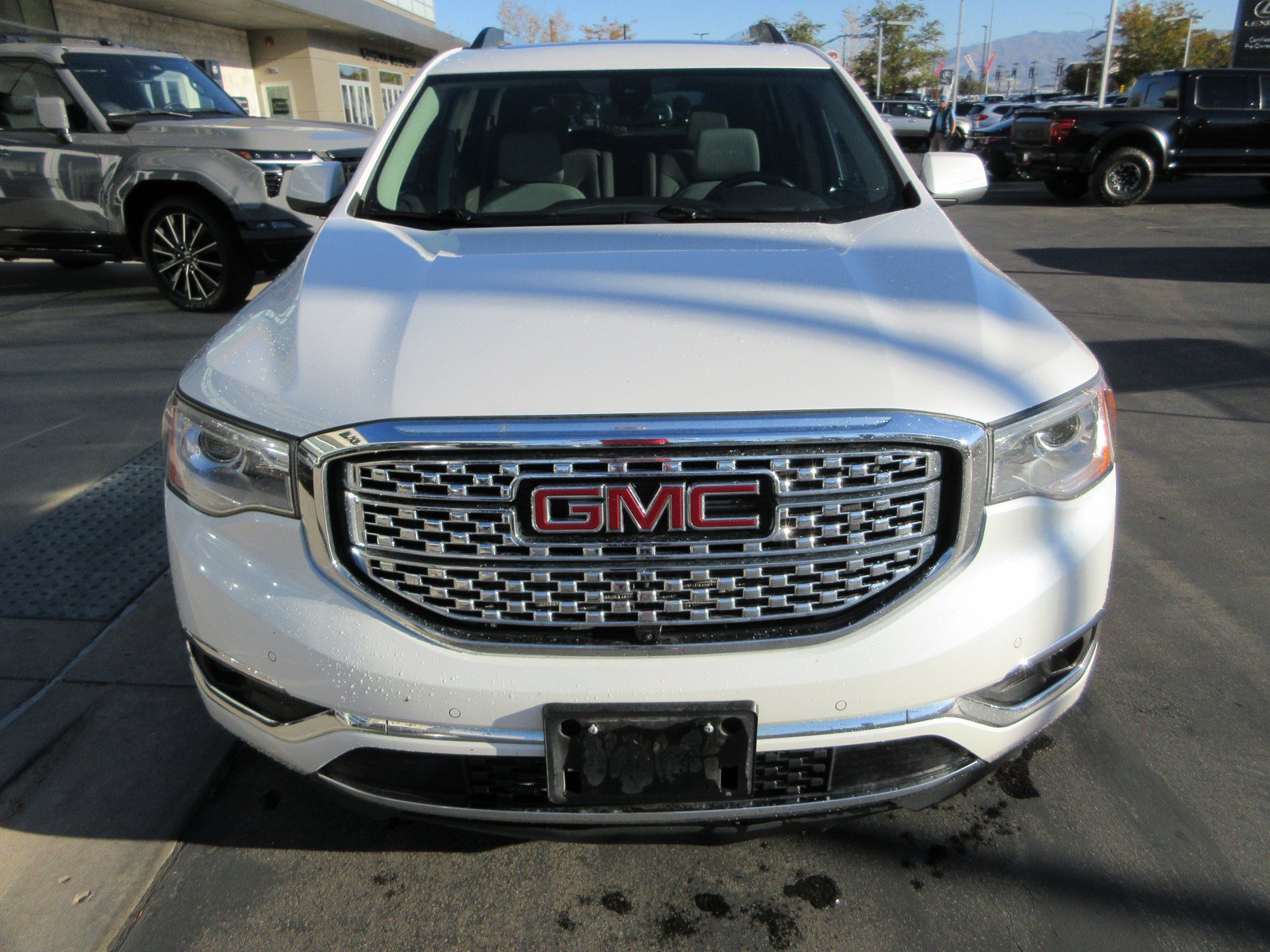 Used 2017 GMC Acadia Denali w/ Technology Package AWD/4WD image 16