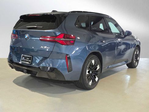 Used 2025 BMW X3 xDrive30i w/ Premium Package AWD/4WD image 4