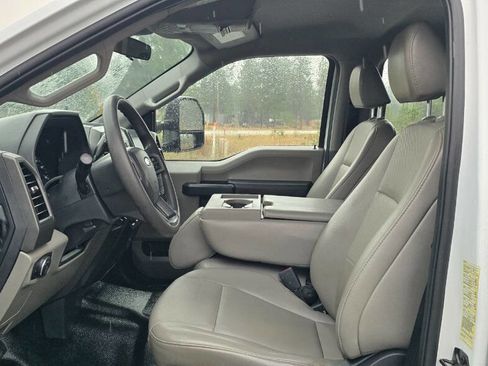 Used 2022 Ford F550 4x4 Crew Cab Super Duty image 11