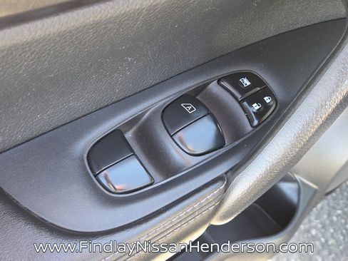 Used 2019 Nissan Rogue Sport S w/ Appearance Package image 20