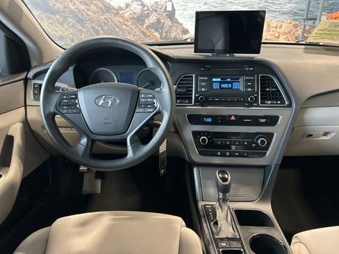 Used 2015 Hyundai Sonata SE FWD image 3