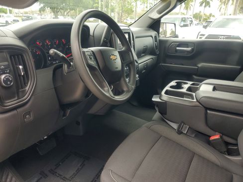Used 2022 Chevrolet Silverado 1500 Custom image 15