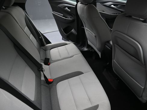 Used 2021 Chevrolet TrailBlazer LS FWD image 26