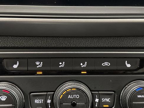 Used 2021 Volkswagen Atlas SE w/ Panoramic Sunroof Package image 8