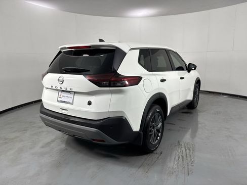 Used 2023 Nissan Rogue S FWD image 34