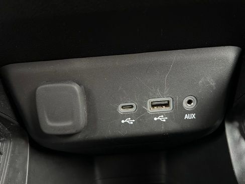 Used 2023 Chevrolet TrailBlazer LT image 21