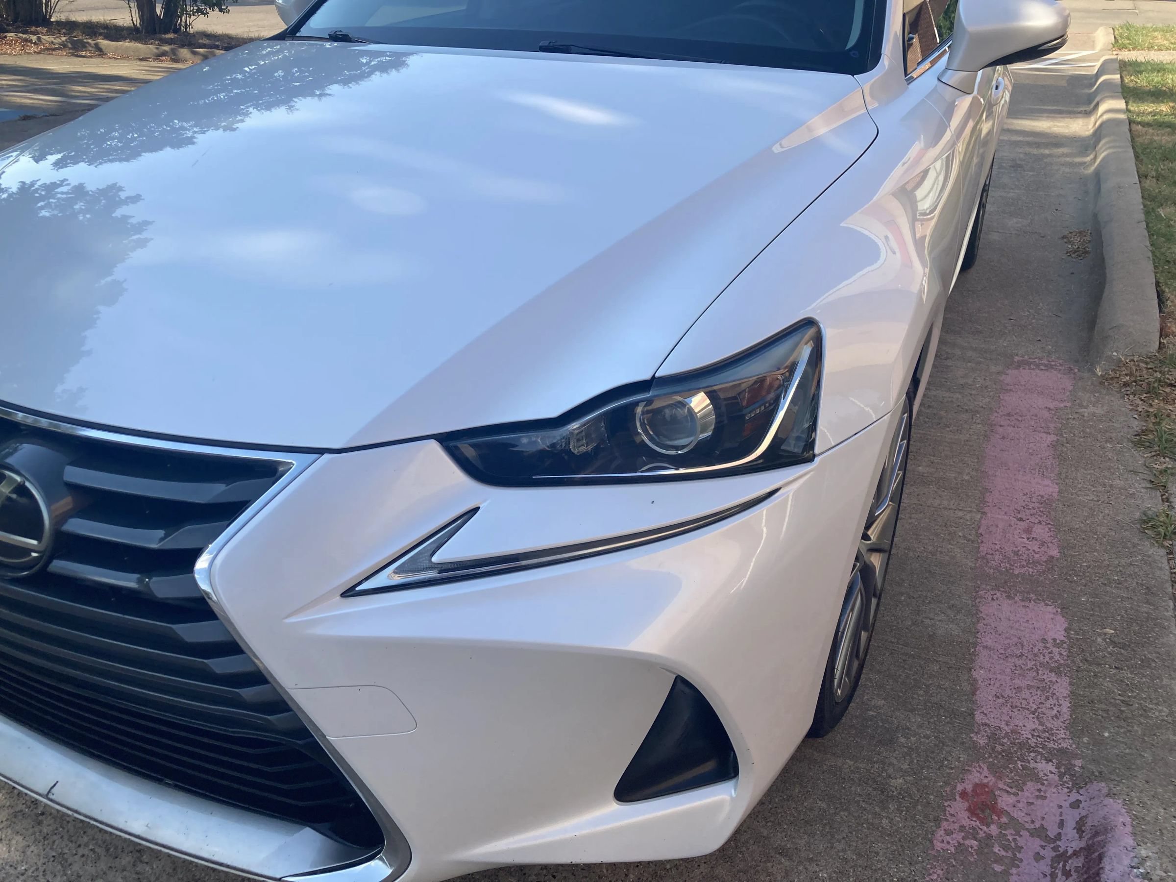 Used 2017 Lexus IS 200t RWD image 9