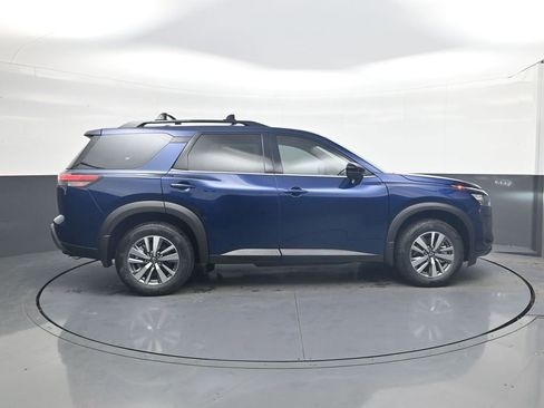 New 2026 Nissan Pathfinder SL image 8