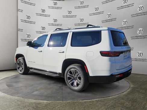 New 2025 Jeep Wagoneer 4WD image 3