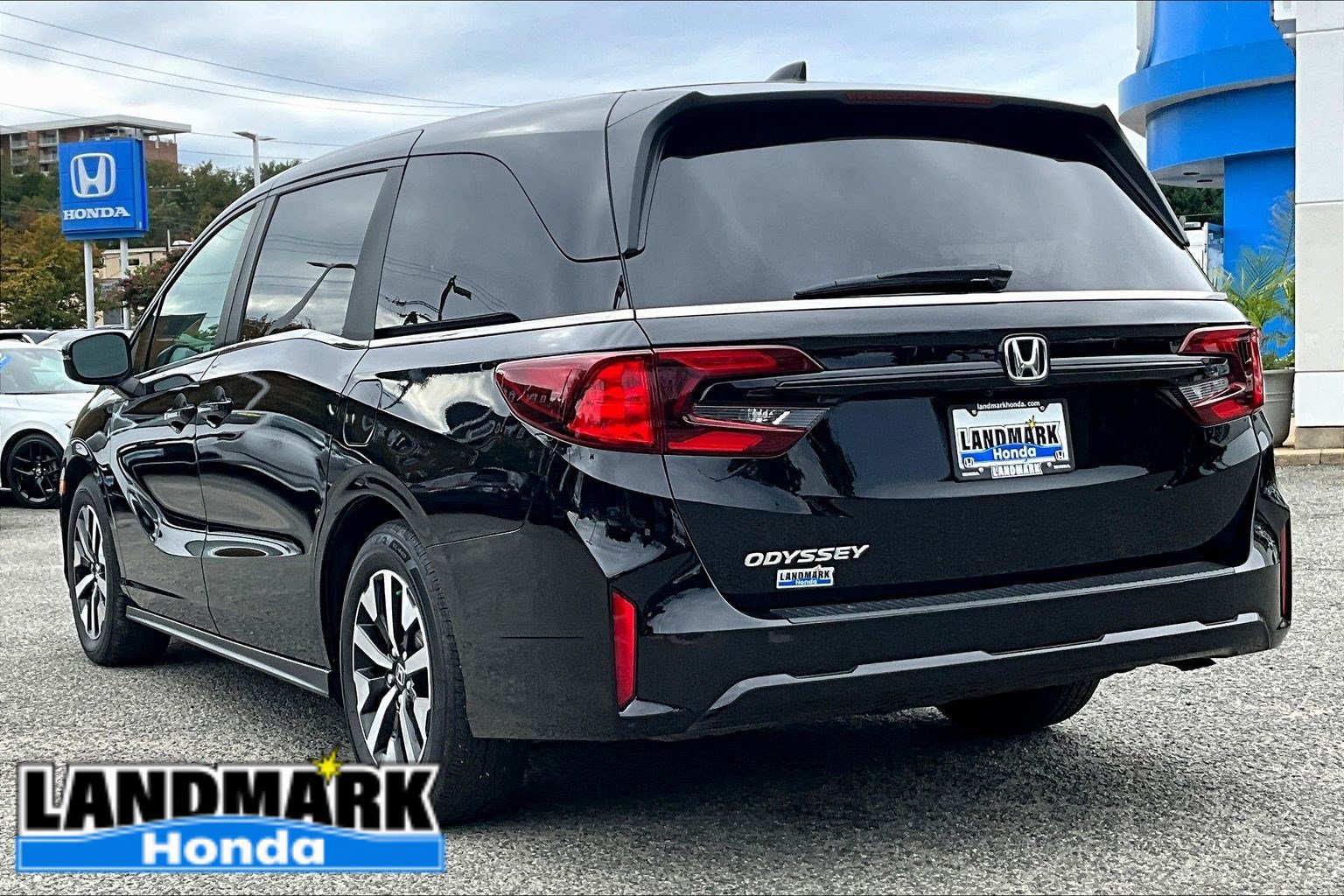 Certified 2026 Honda Odyssey EX-L image 12