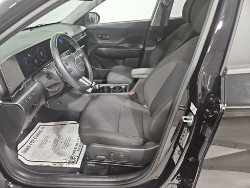 Certified 2025 Hyundai Kona SEL AWD/4WD image 11
