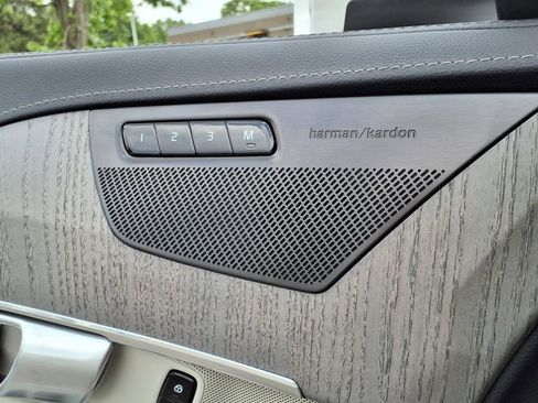 Used 2025 Volvo XC90 T8 Ultra w/ Protection Package Premier image 18