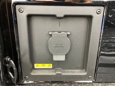 New 2026 Ford F150 Lariat w/ Equipment Group 502A High image 30